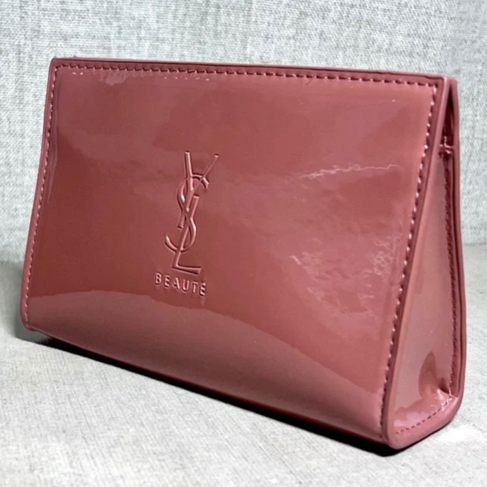 ❤️ YSL Beaute clutch